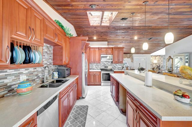 5230 NW 73rd Way, Lauderhill, FL 33319