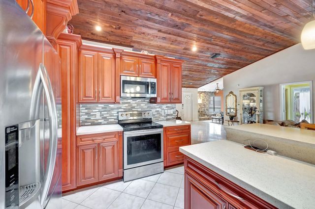 5230 NW 73rd Way, Lauderhill, FL 33319