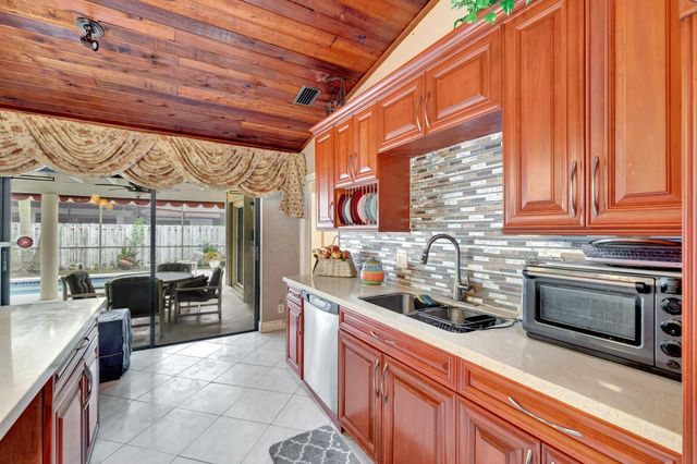 5230 NW 73rd Way, Lauderhill, FL 33319