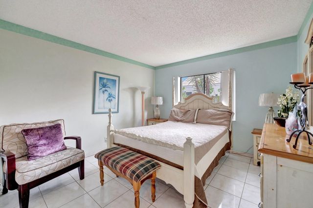 5230 NW 73rd Way, Lauderhill, FL 33319