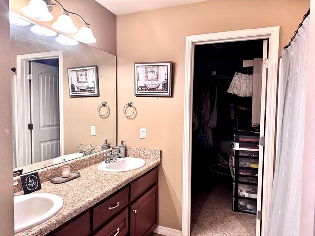 823 S Pittsburg Avenue, Russellville, AR 72802
