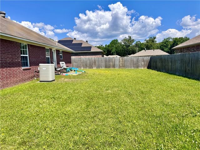 823 S Pittsburg Avenue, Russellville, AR 72802