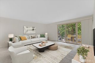11006 NE 68th Street #819, Kirkland, WA 98033