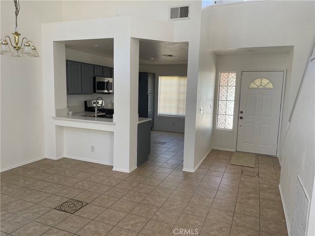 39129 Hubbard, Palmdale, CA 93551