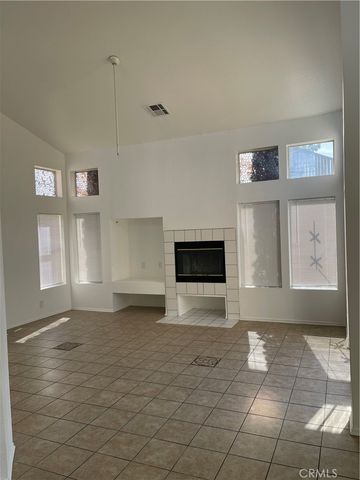 39129 Hubbard, Palmdale, CA 93551