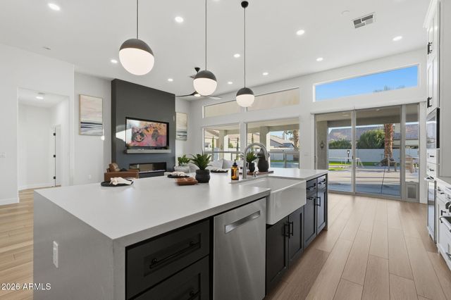 6951 E MILAGRO Avenue, Mesa, AZ 85209