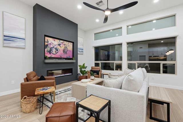 6951 E MILAGRO Avenue, Mesa, AZ 85209