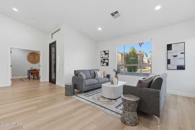 6951 E MILAGRO Avenue, Mesa, AZ 85209