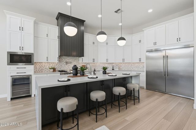 6951 E MILAGRO Avenue, Mesa, AZ 85209