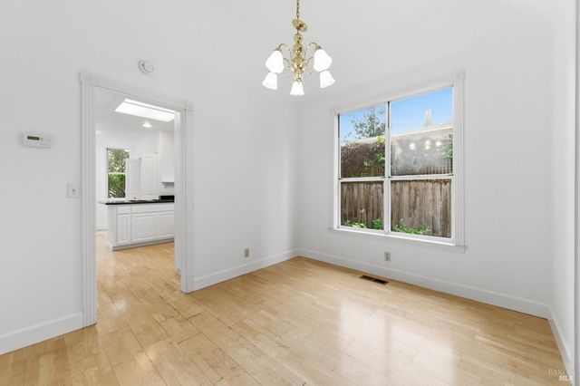 1347 Calistoga Ave, Napa, CA 94559