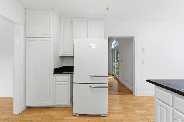 1347 Calistoga Ave, Napa, CA 94559