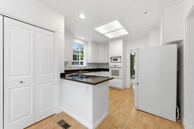 1347 Calistoga Ave, Napa, CA 94559