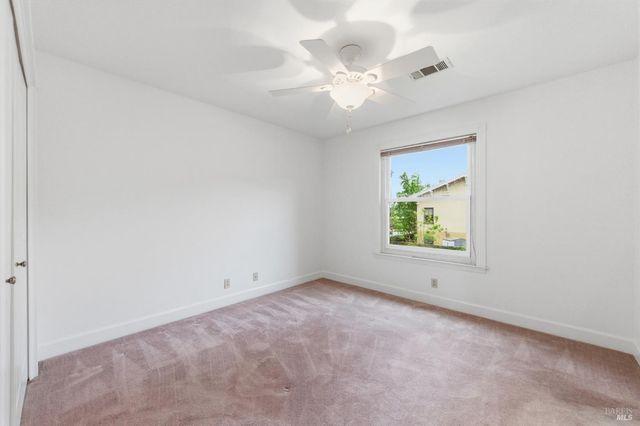 1347 Calistoga Ave, Napa, CA 94559