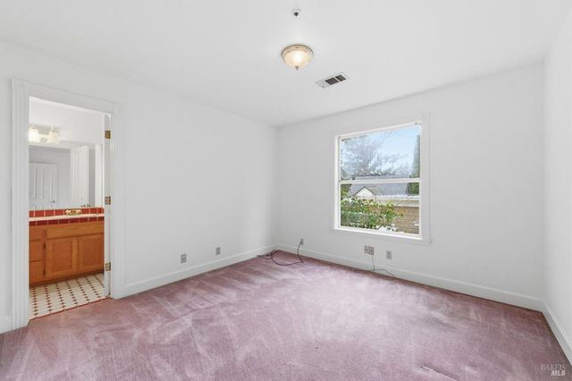 1347 Calistoga Ave, Napa, CA 94559