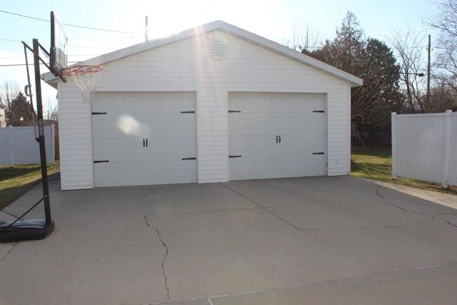 910 MICHIGAN AVENUE, North Fond Du Lac, WI 54937