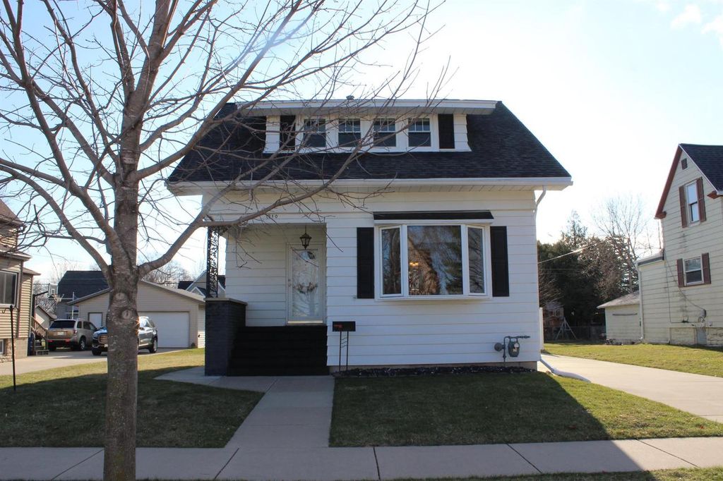 910 MICHIGAN AVENUE, North Fond Du Lac, WI 54937