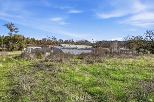 1633 New Long Valley Road, Clearlake Oaks, CA 95423