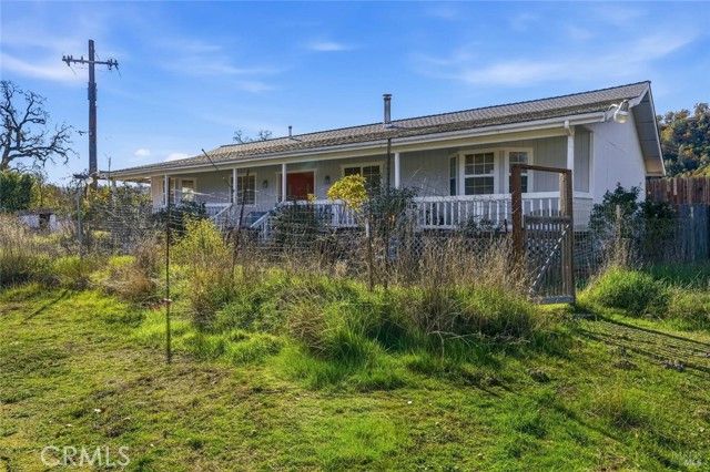 1633 New Long Valley Road, Clearlake Oaks, CA 95423