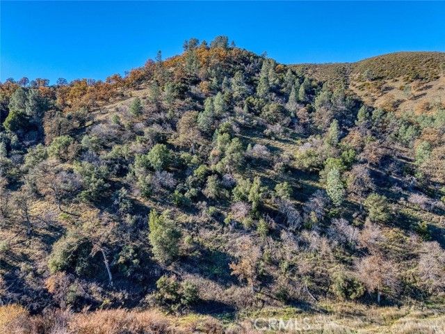 1633 New Long Valley Road, Clearlake Oaks, CA 95423