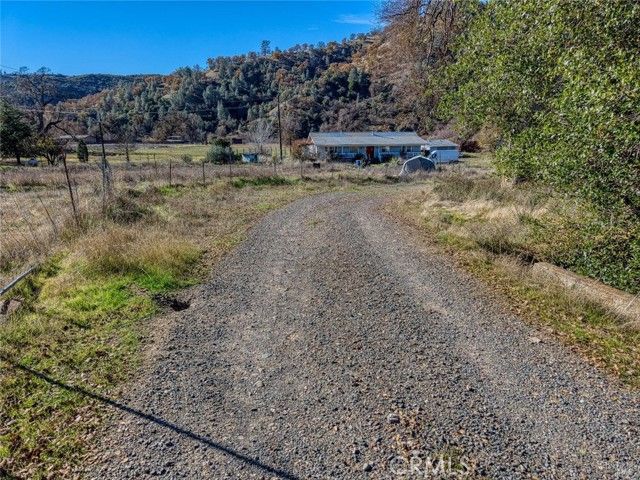 1633 New Long Valley Road, Clearlake Oaks, CA 95423