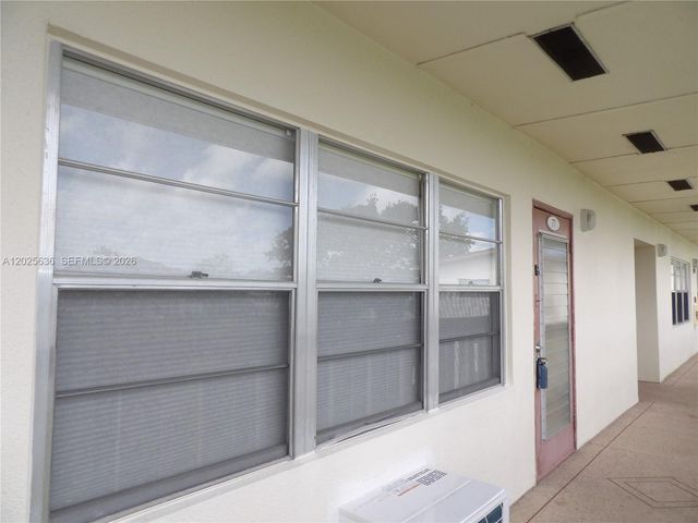 77 Preston B 77, Boca Raton, FL 33434