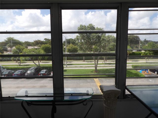 77 Preston B 77, Boca Raton, FL 33434