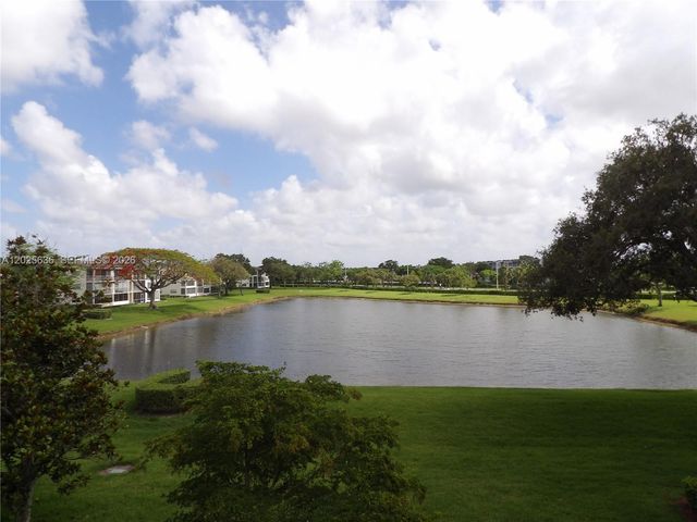 77 Preston B 77, Boca Raton, FL 33434