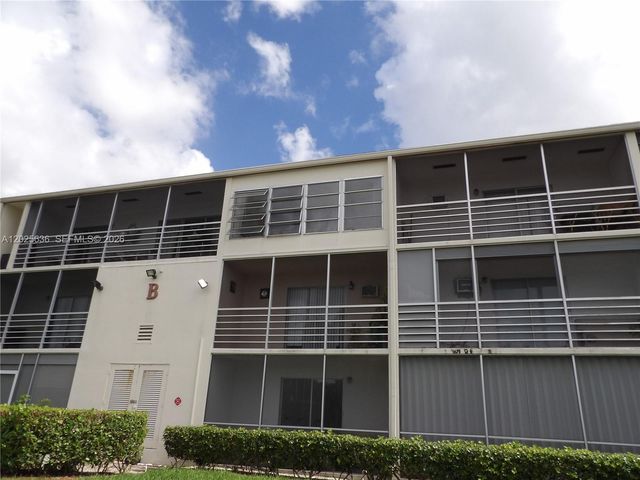 77 Preston B 77, Boca Raton, FL 33434