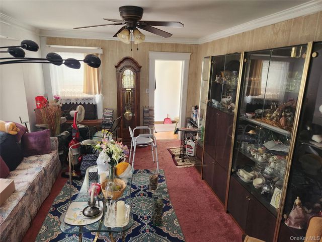 34 Oakland Street, Hempstead, NY 11550