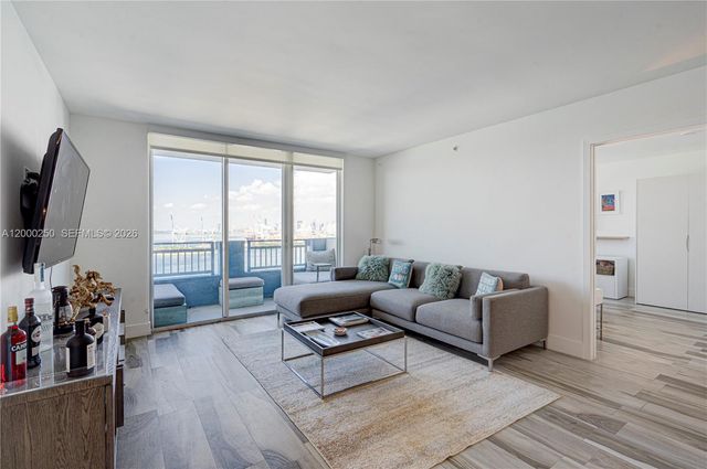 90 Alton Rd 2010, Miami Beach, FL 33139