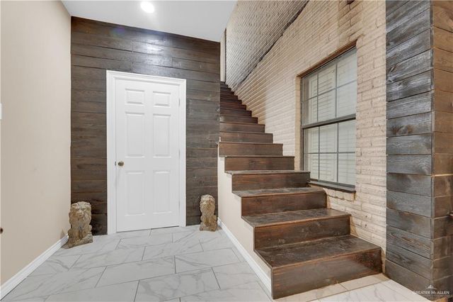 2704 N M Road, Edinburg, TX 78542