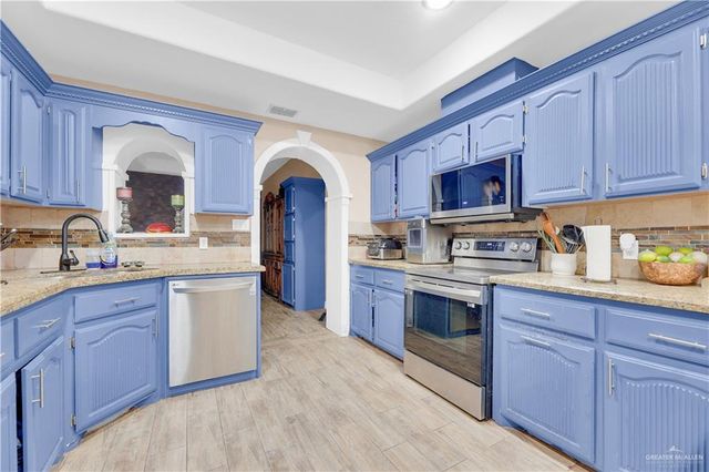 2704 N M Road, Edinburg, TX 78542