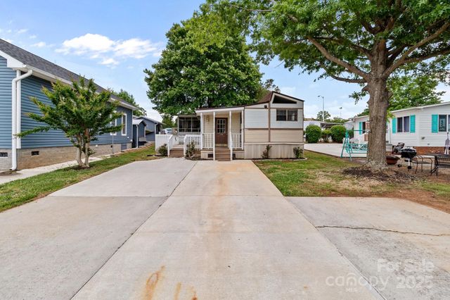 165 Cardinal Drive 615, New London, NC 27371