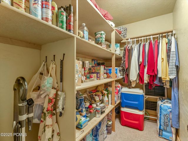 9281 Uinta Drive, Oakley, UT 84055