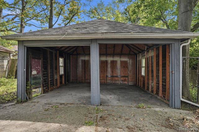 16176 Ohio Street, Detroit, MI 48221