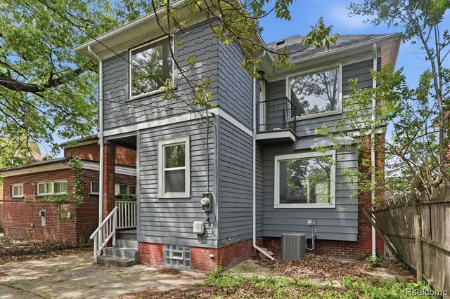 16176 Ohio Street, Detroit, MI 48221