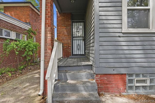 16176 Ohio Street, Detroit, MI 48221