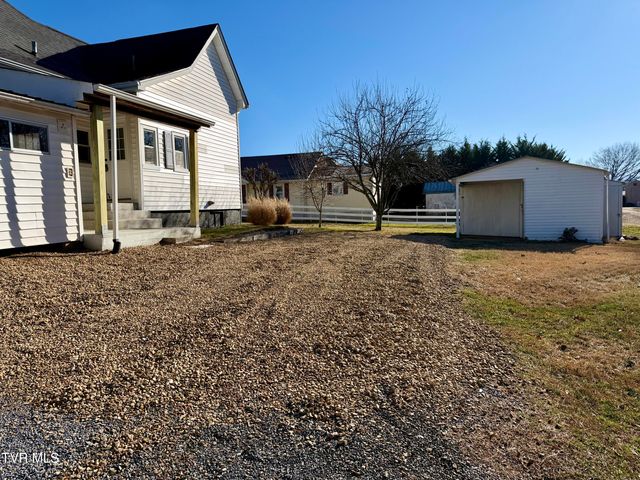 908 Weaver Pike, Bristol, TN 37620