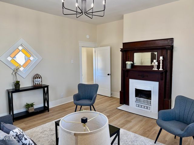 908 Weaver Pike, Bristol, TN 37620