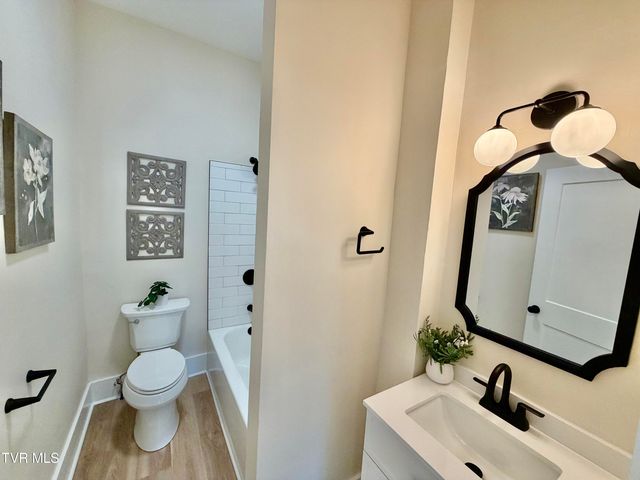 908 Weaver Pike, Bristol, TN 37620