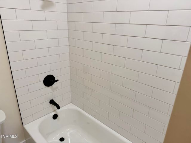 908 Weaver Pike, Bristol, TN 37620