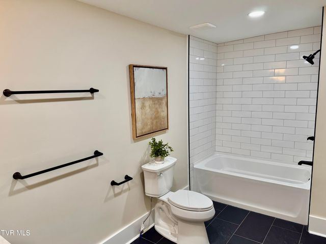 908 Weaver Pike, Bristol, TN 37620