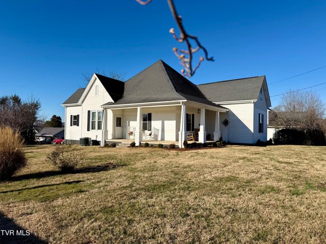 908 Weaver Pike, Bristol, TN 37620