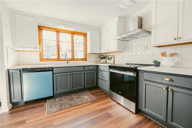 44 Maplehurst Road, Irondequoit, NY 14617