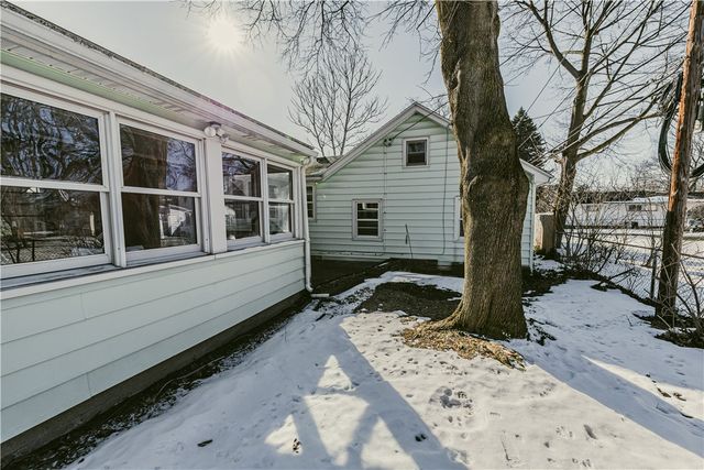 44 Maplehurst Road, Irondequoit, NY 14617