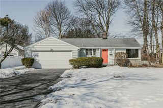 44 Maplehurst Road, Irondequoit, NY 14617