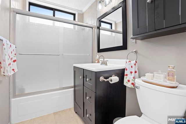 277 Prospect Avenue 18B, Hackensack, NJ 07601