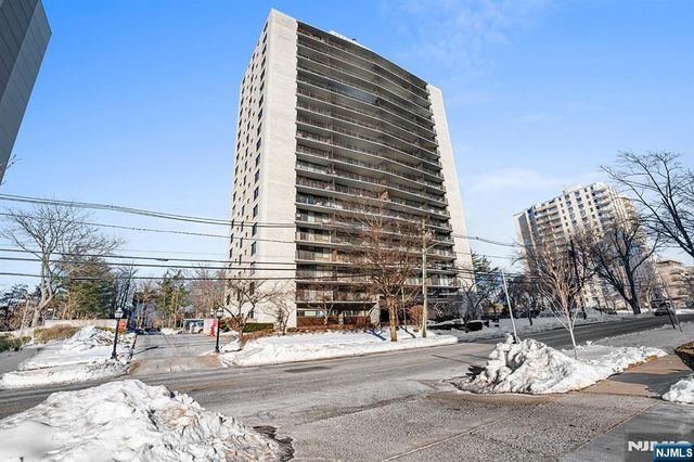 277 Prospect Avenue 18B, Hackensack, NJ 07601