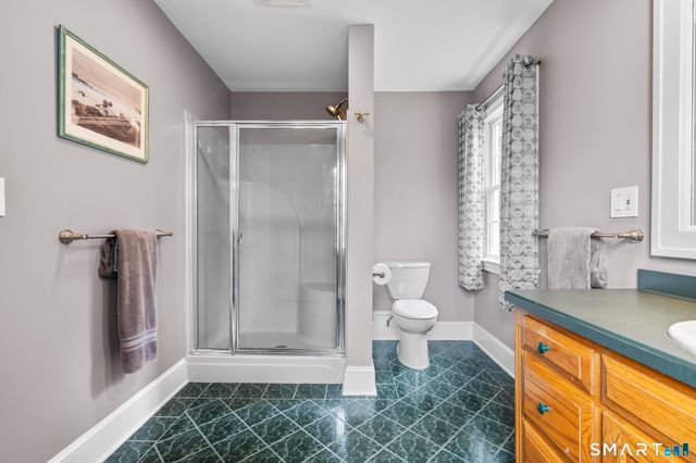 22 Buckskin Lane, Oxford, CT 06478