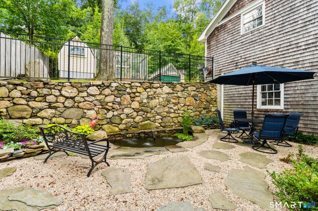 22 Buckskin Lane, Oxford, CT 06478